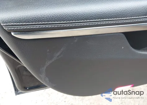 2015 Mercedes-Benz Gla 250 4Matic z USA, uszkodzony, nr VIN WDCTG4GB9FJ055003